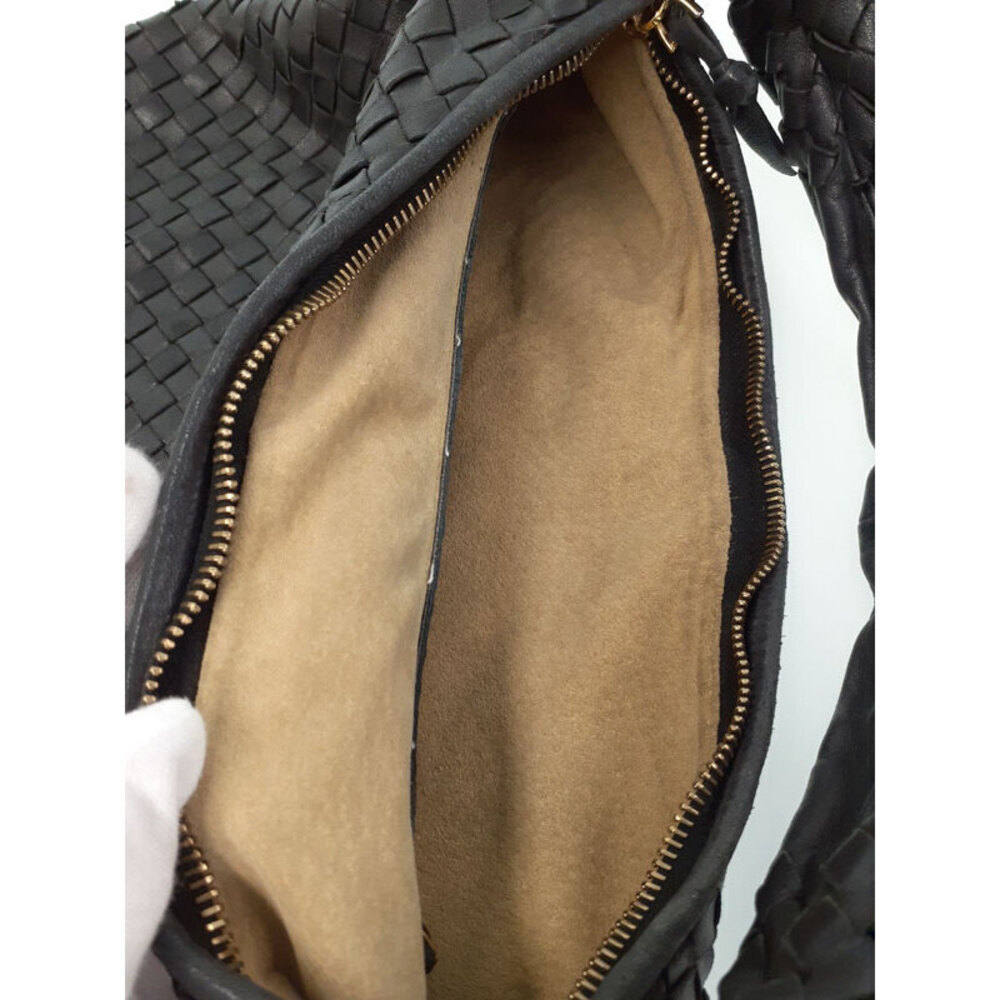 Bottega Veneta Intrecciato Shoulder Bag - Picture 9 of 9